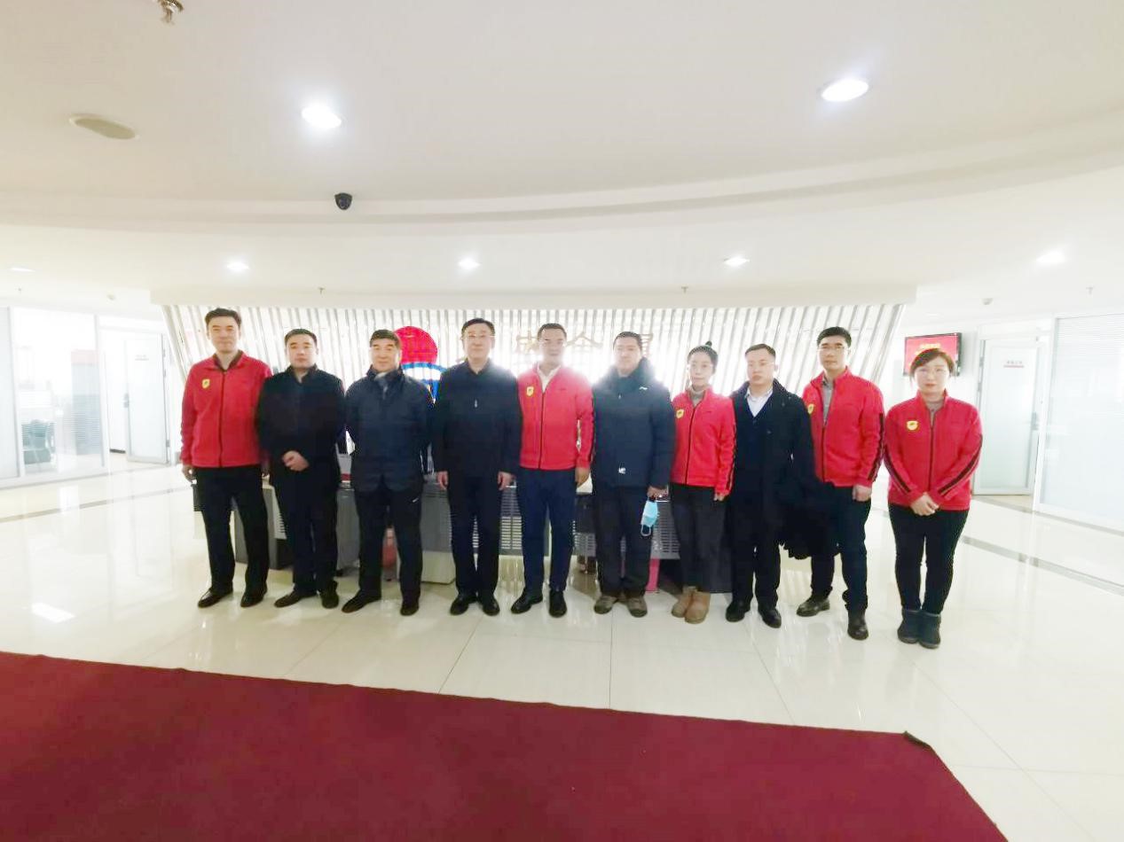 Zhang Chenglin, deputy director of the United Front Work Department ，and his par